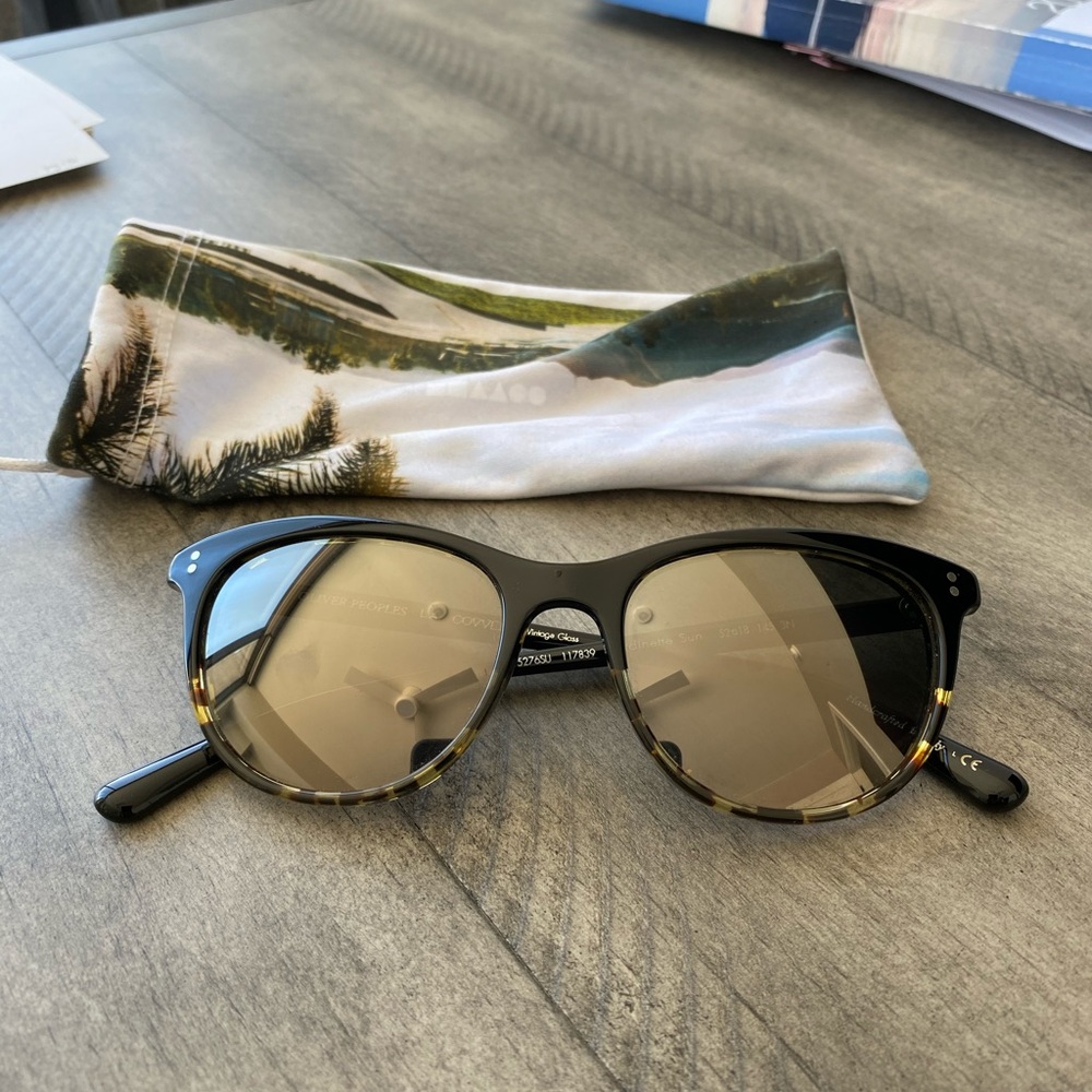 Sunglasses. Oliver Peoples